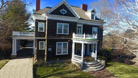 654 Highland Ave, Fall River, MA 02720 photo 2