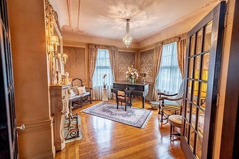 654 Highland Ave, Fall River, MA 02720 photo 16