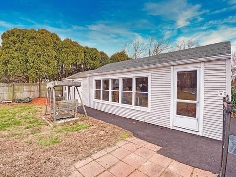 445 Barnes St, Fall River, MA 02723 photo 6