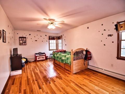 445 Barnes St, Fall River, MA 02723 photo 36