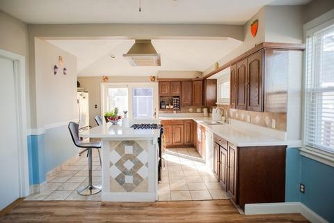 9 Grover St, Everett, MA 02149 photo 7