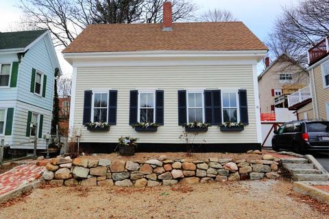 9 Marsh St, Gloucester, MA 01930 photo 2