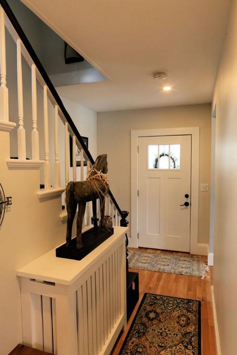 9 Marsh St, Gloucester, MA 01930 photo 4