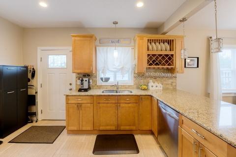 32 Greendale Ave, Worcester, MA 01606 photo 9