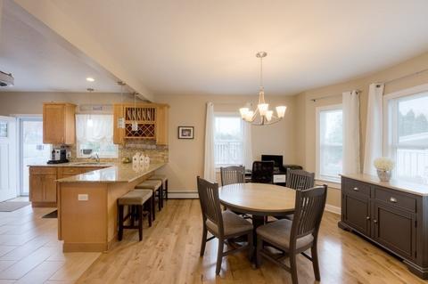 32 Greendale Ave, Worcester, MA 01606 photo 14