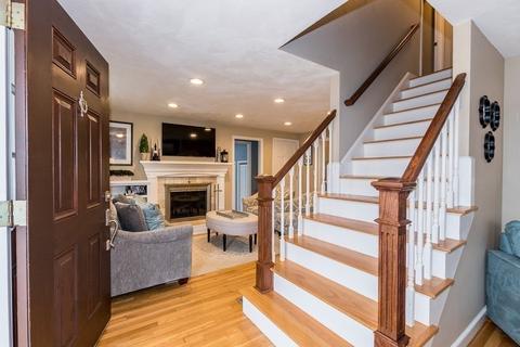 12 Casey St, Canton, MA 02021 photo 4