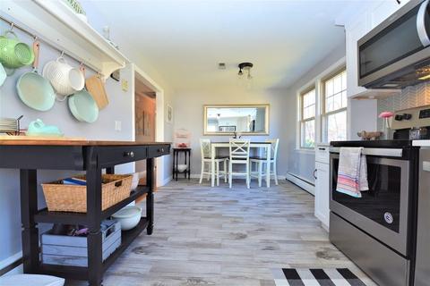 314 Oak St, Raynham, MA 02767 photo 10