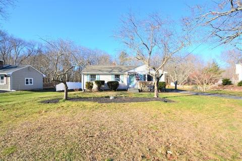 314 Oak St, Raynham, MA 02767 photo 2