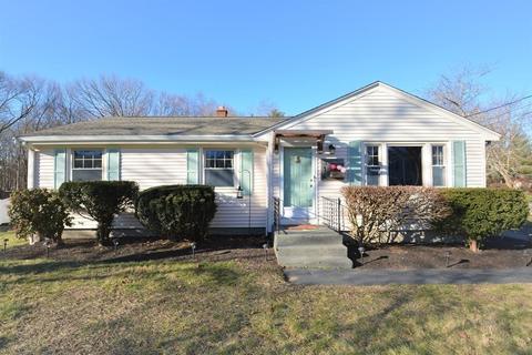 314 Oak St, Raynham, MA 02767 photo 1