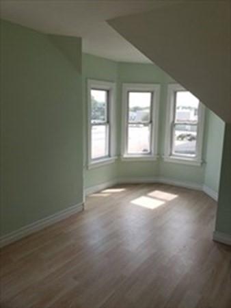 22 Wendell Pl, Springfield, MA 01105 photo 15
