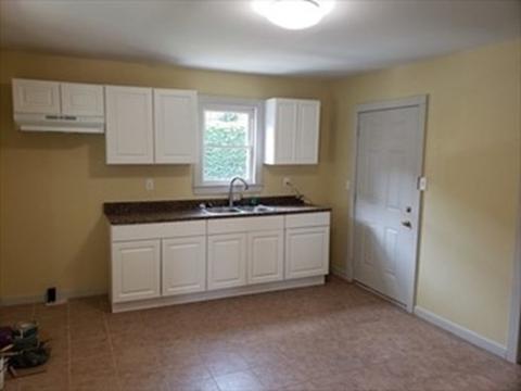 22 Wendell Pl, Springfield, MA 01105 photo 6