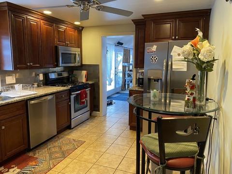 9 Mark St, Ayer, MA 01432 photo 4