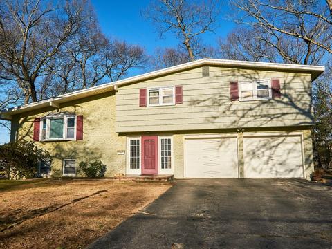 27 Darrell Dr, Randolph, MA 02368 photo 1