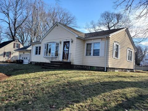 13 Morris St, Webster, MA 01570 photo 2