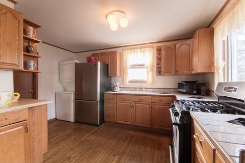 93 Norwood St, Fall River, MA 02723 photo 6