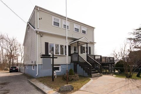 93 Norwood St, Fall River, MA 02723 photo 2