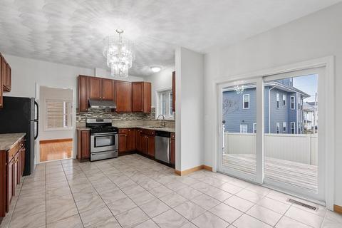 108 Kinsman St, Everett, MA 02149 photo 8