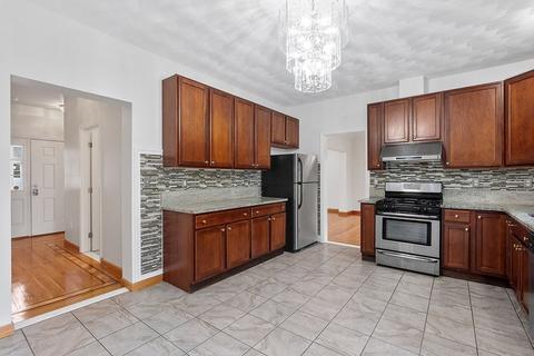 108 Kinsman St, Everett, MA 02149 photo 10