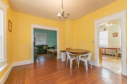 24 Walton St, Chicopee, MA 01013 photo 4