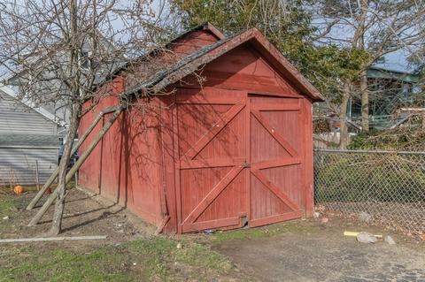 24 Walton St, Chicopee, MA 01013 photo 20