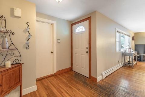 31 Batchelder Rd, Reading, MA 01867 photo 4