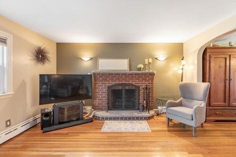 31 Batchelder Rd, Reading, MA 01867 photo 7