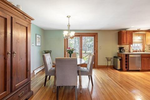 31 Batchelder Rd, Reading, MA 01867 photo 9