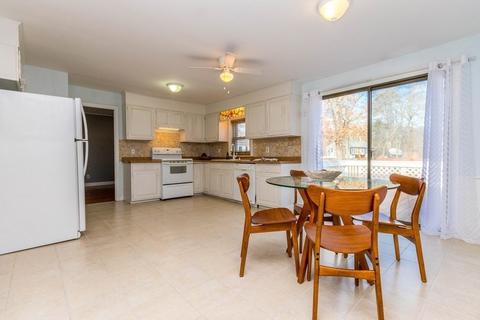 8 Wild Rose Ave, Wareham, MA 02558 photo 9