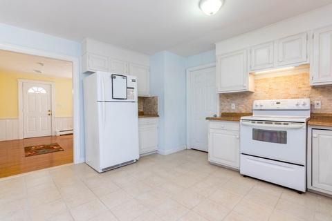 8 Wild Rose Ave, Wareham, MA 02558 photo 13