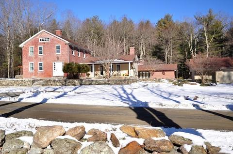 8 Tolland Homes For Sale Tolland Ma Real Estate Movoto