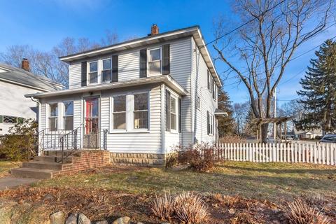 102 Great Rd, Maynard, MA 01754 photo 1