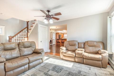 149 West St, Reading, MA 01867 photo 9