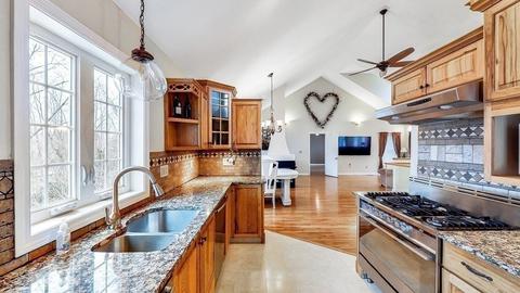 44 Munger Rd, Chicopee, MA 01020 photo 8