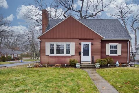 104 Ashbrook St, Springfield, MA 01118 photo 2