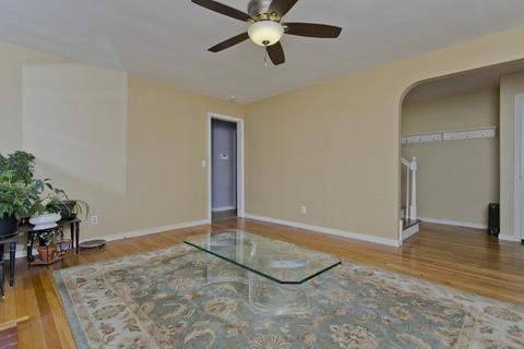 104 Ashbrook St, Springfield, MA 01118 photo 9
