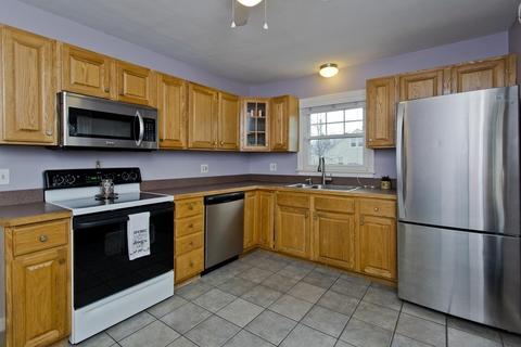 104 Ashbrook St, Springfield, MA 01118 photo 4