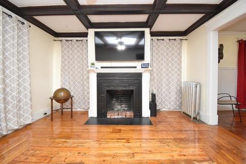 18 Norfolk St, Springfield, MA 01109 photo 4