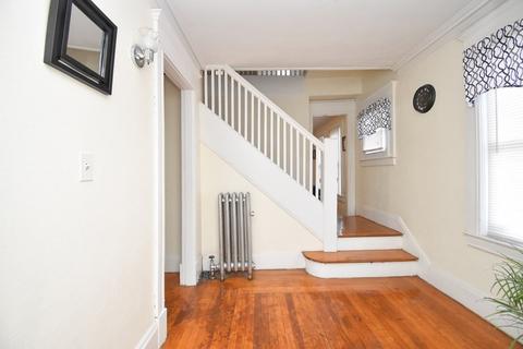18 Norfolk St, Springfield, MA 01109 photo 3