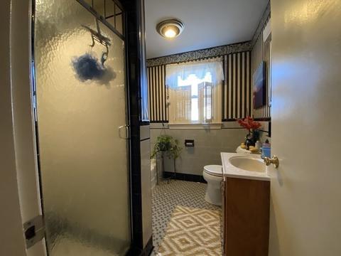596 Florence St, Fall River, MA 02720 photo 8
