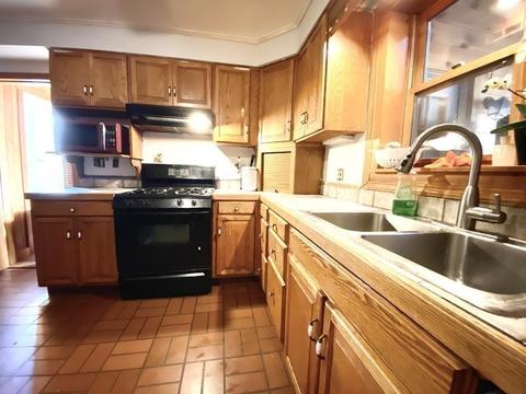 596 Florence St, Fall River, MA 02720 photo 19