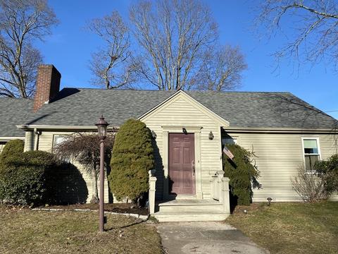 596 Florence St, Fall River, MA 02720 photo 1