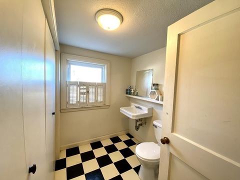 596 Florence St, Fall River, MA 02720 photo 15