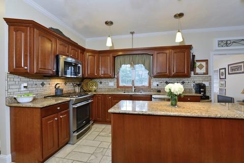 83 Beethoven Ave, Walpole, MA 02081 photo 5