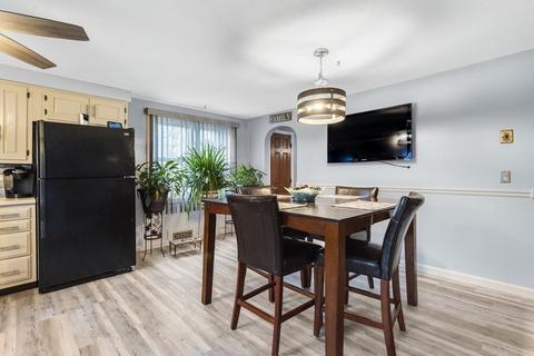 69 Chateaugay St, Chicopee, MA 01020 photo 7