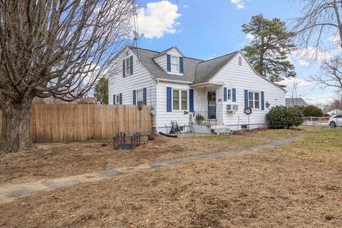 69 Chateaugay St, Chicopee, MA 01020 photo 30