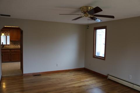 41 Hillside Dr, Springfield, MA 01118 photo 10