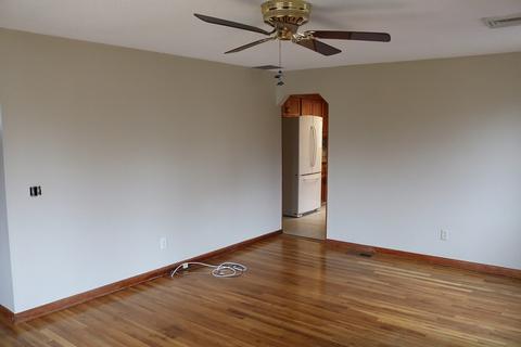 41 Hillside Dr, Springfield, MA 01118 photo 9