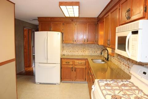41 Hillside Dr, Springfield, MA 01118 photo 7