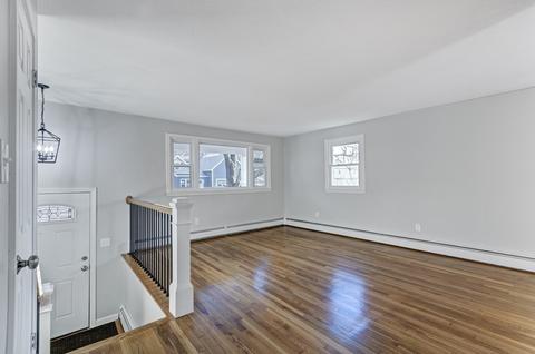 176 Wethersfield St, Rowley, MA 01969 photo 3