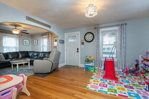 67 Ellsworth Ave, Springfield, MA 01118 photo 5